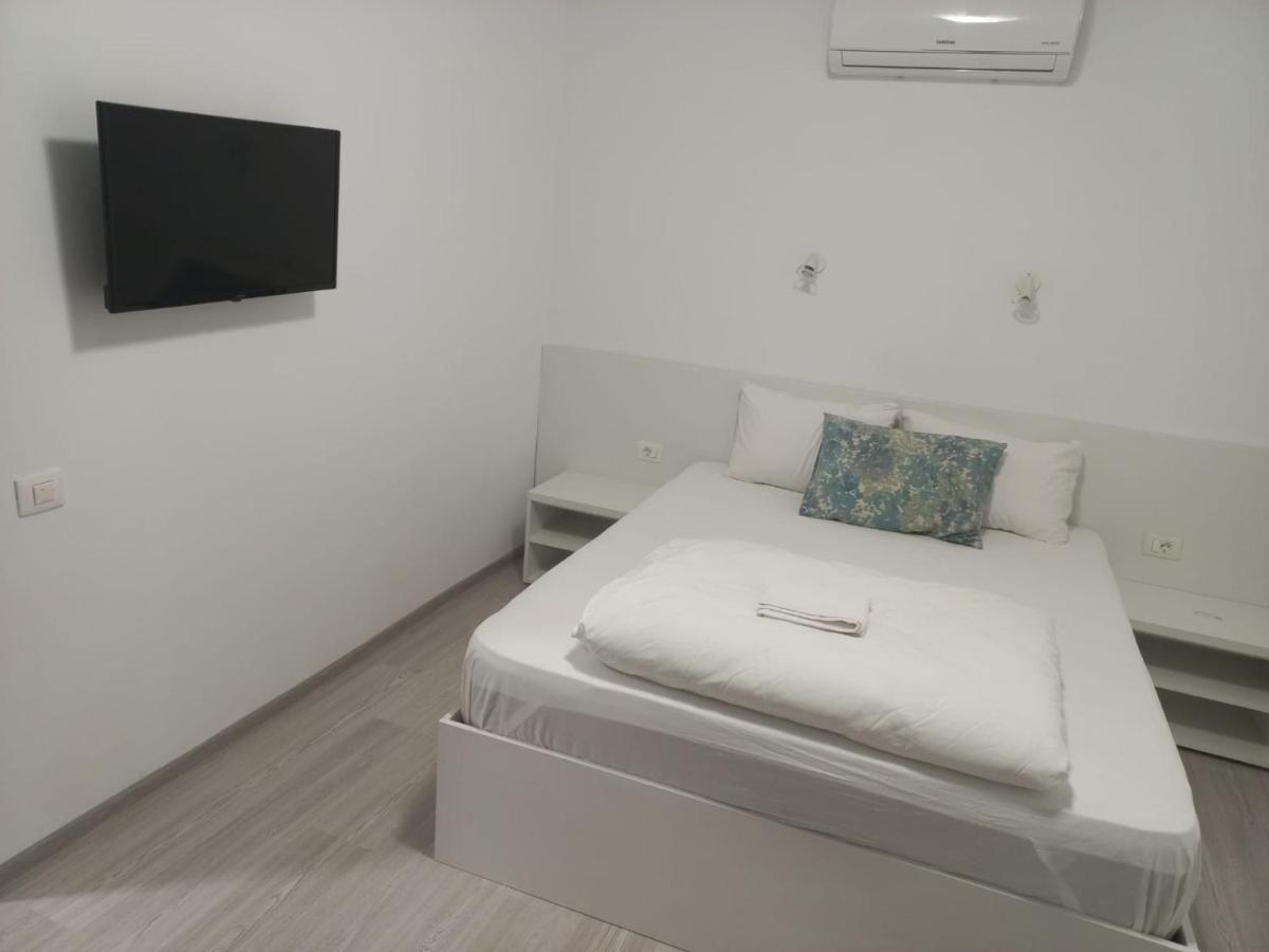 The Continental Studios Bucureşti Ngoại thất bức ảnh