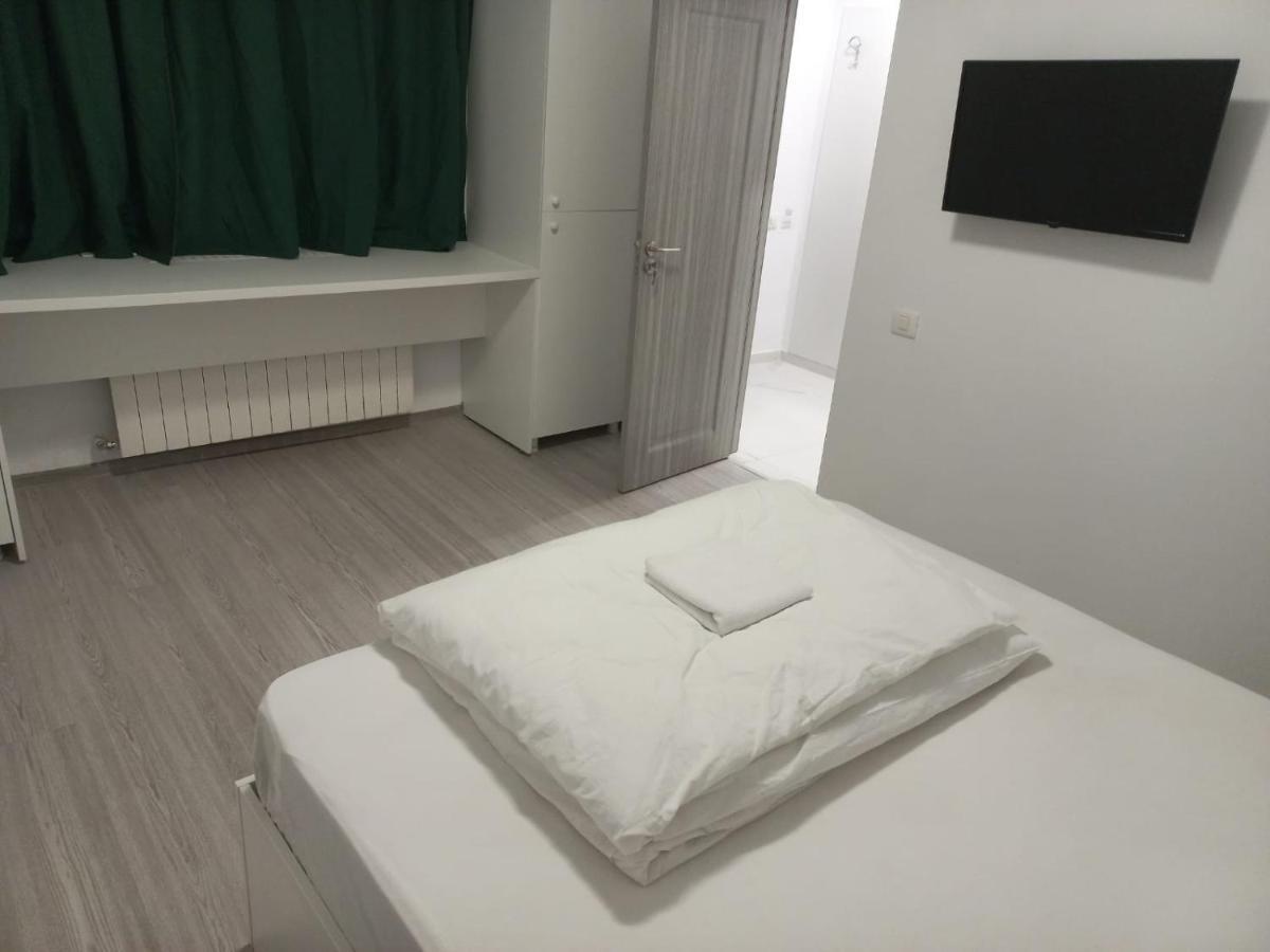 The Continental Studios Bucureşti Ngoại thất bức ảnh
